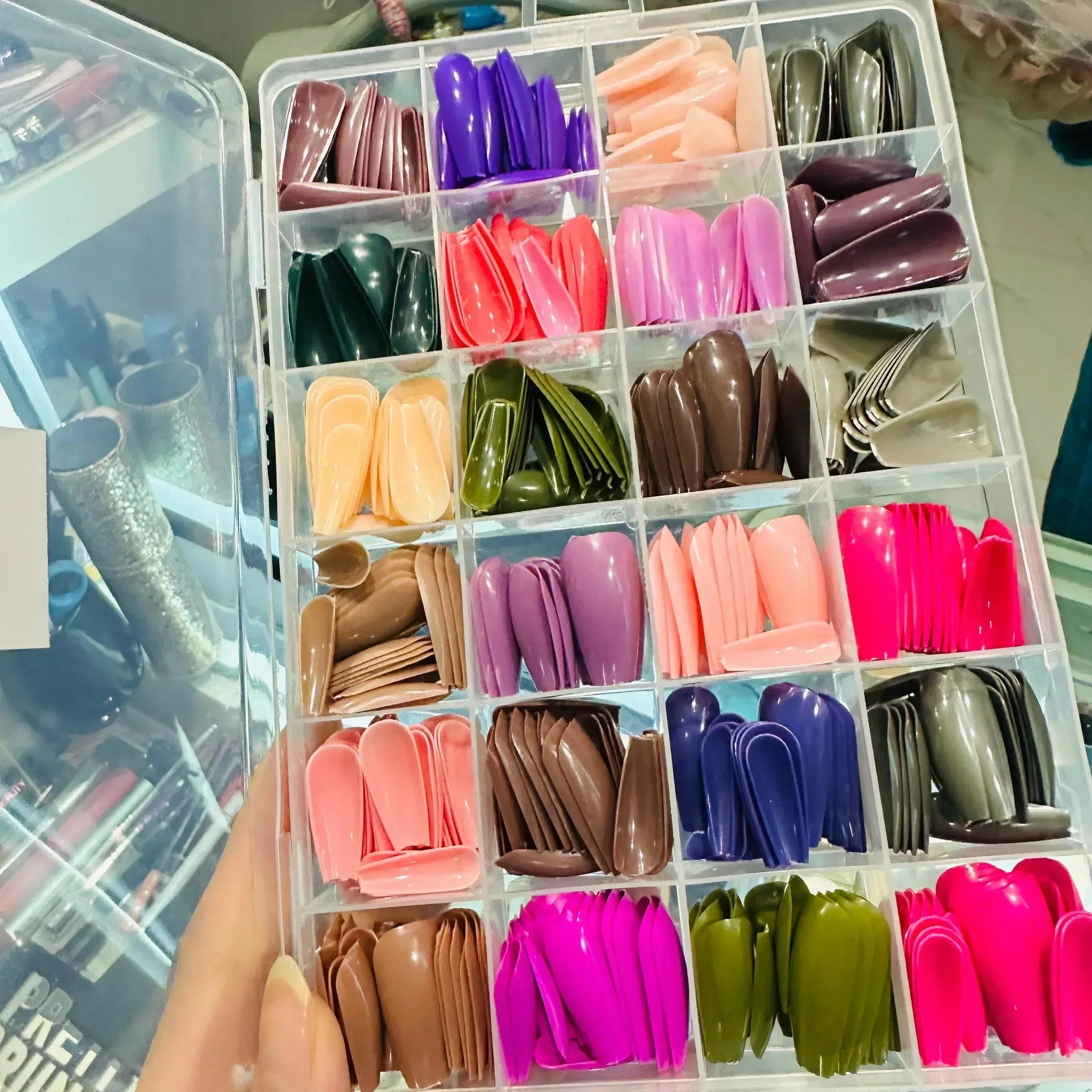 FawaQa | Artificial Nails Pack of 576 Nails (Free Glue) - FawaQa